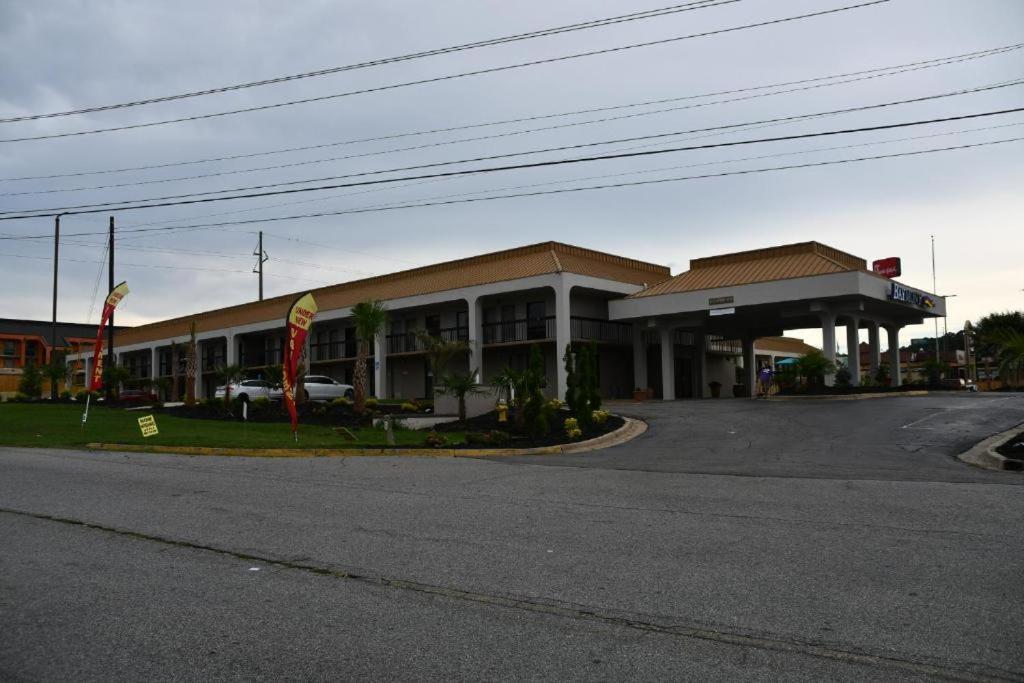 梅肯i-75温德姆栢茂酒店 外观 照片